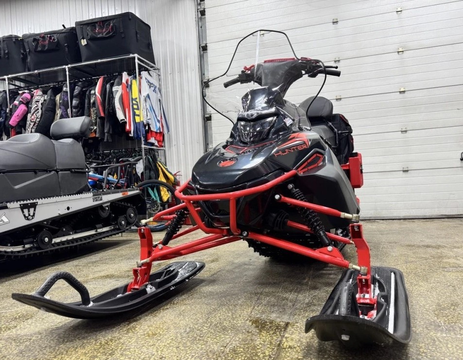 Снегоход Ikudzo Hunter Expert 650LS, 28 л.с., склизовая подвеска — изображение 3