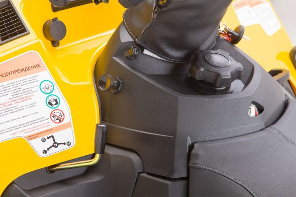 Снегоход Stels Viking SV800T Lux, желтый/черный — изображение 4