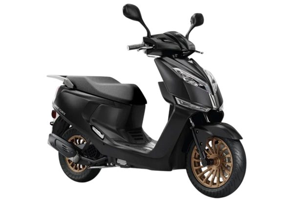 Скутер Vento VMC Force BY49QT-2A A1250 Black Glossy
